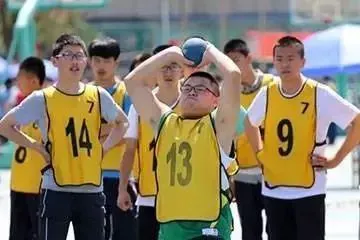 高中篮球主力的选拔标准和训练方法_2